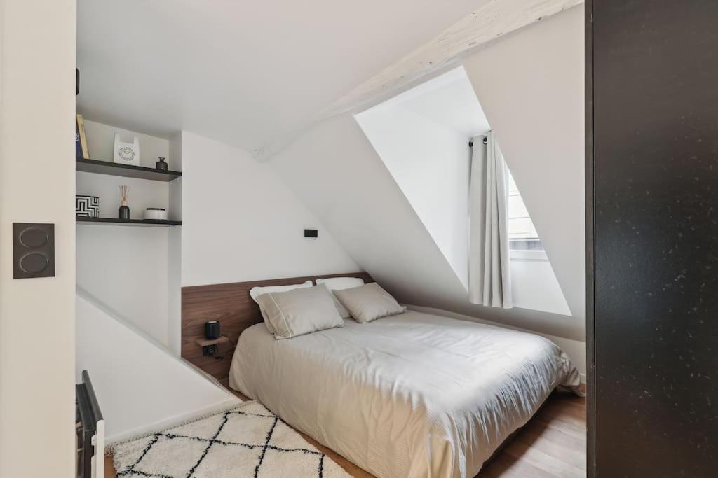 דירות Duplex Parisien Pres Du Louvre מראה חיצוני תמונה