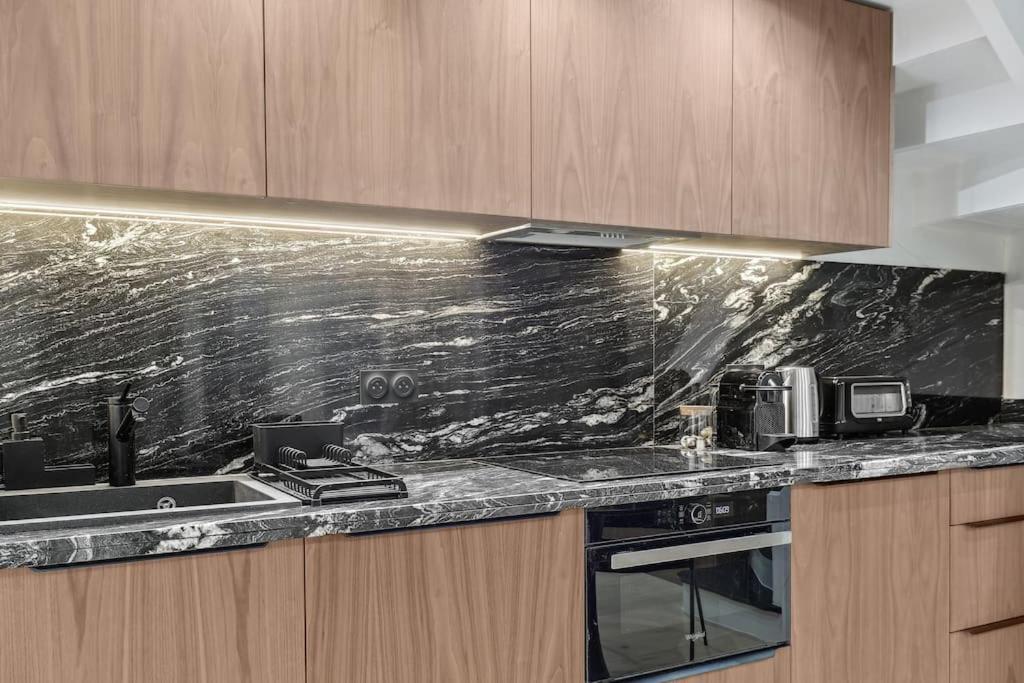 דירות Duplex Parisien Pres Du Louvre מראה חיצוני תמונה