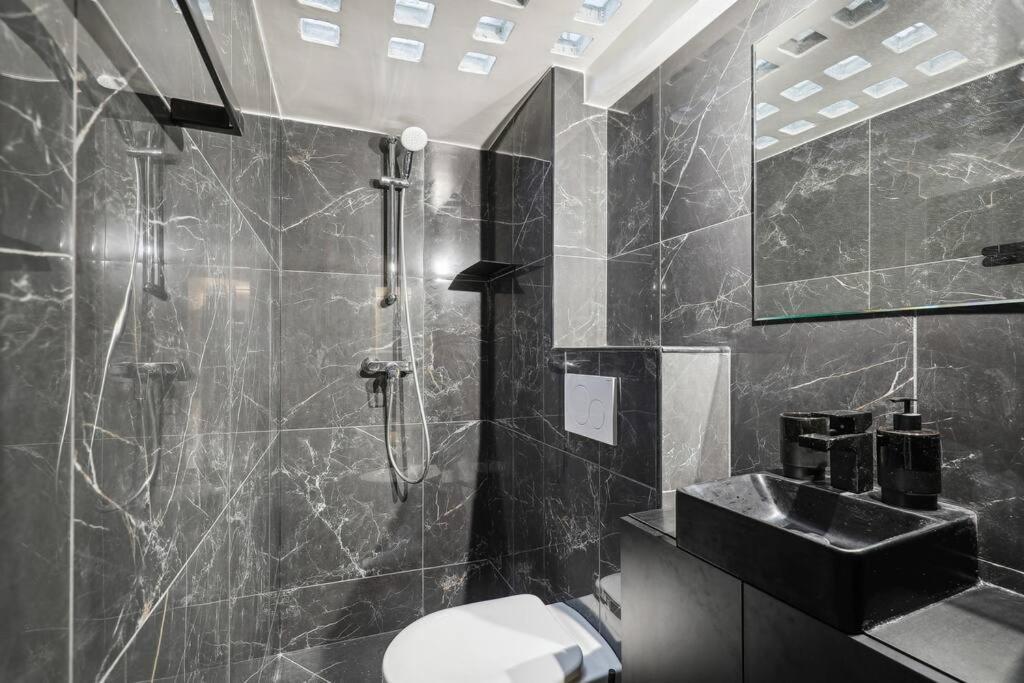 דירות Duplex Parisien Pres Du Louvre מראה חיצוני תמונה